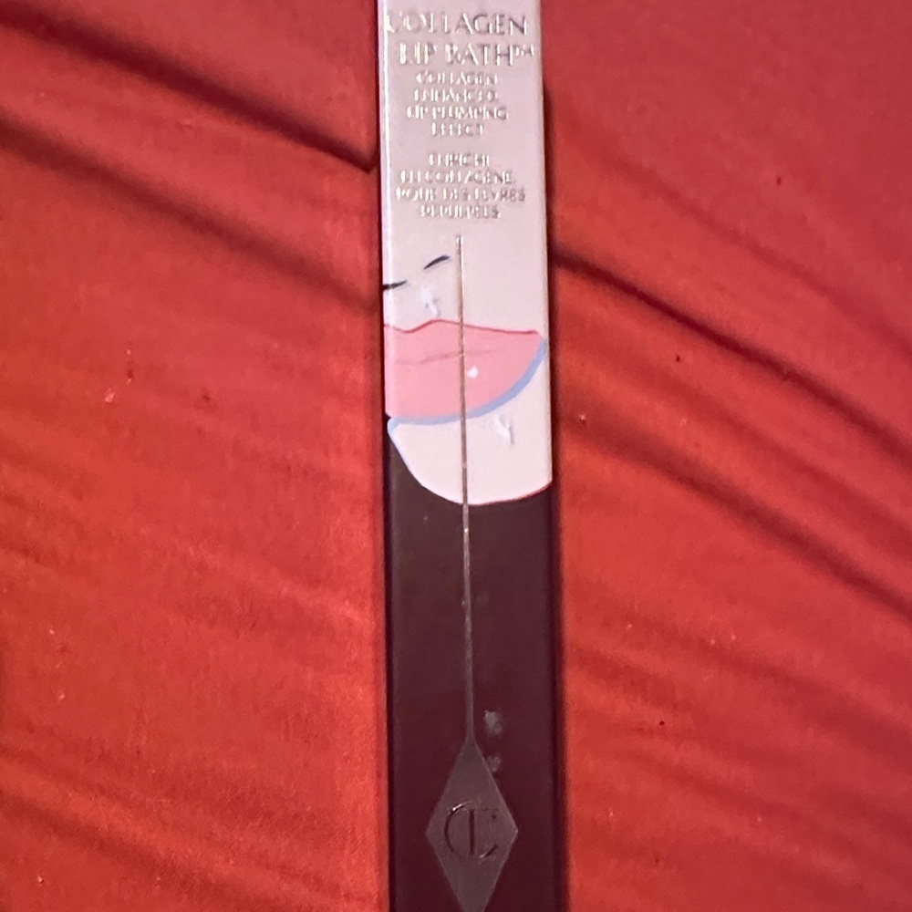 Charlotte Tilbury Collagen Lip Bath in rosy glow.
